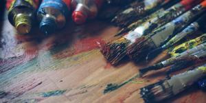 Kas ir mākslas terapija: vingrinājumi, paņēmieni un ieguvumi