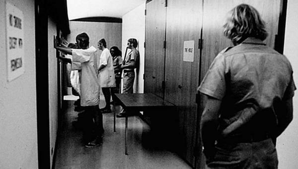 Interessante psychologische Experimente - Das Stanford Prison Experiment