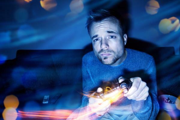 Video game addiction: symptoms, consequences and treatment