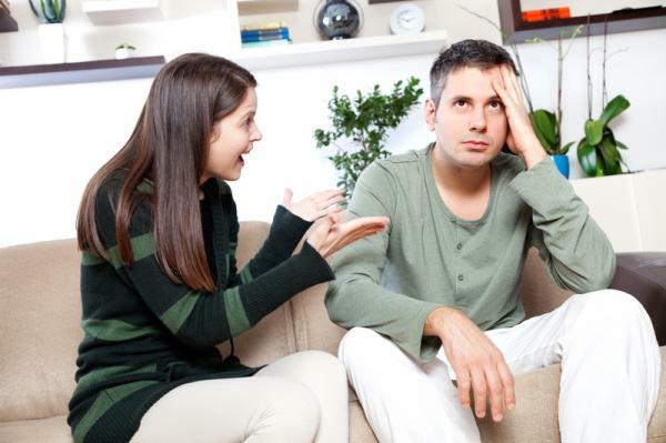 What to do if my partner kicks me out of the house when we argue - What to say to my partner kicks me out of the house when we argue