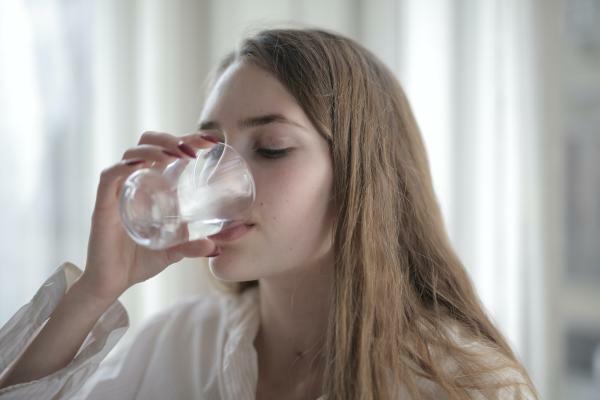 How to recover vital energy - Drink enough water