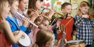 Музика и развитие на мозъка на децата
