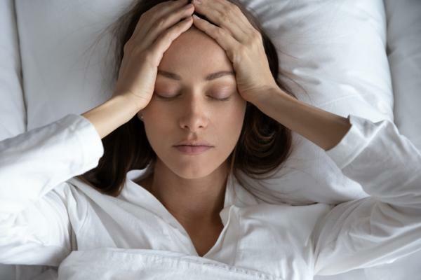 NIGHT ANXIETY: symptoms, causes and treatment