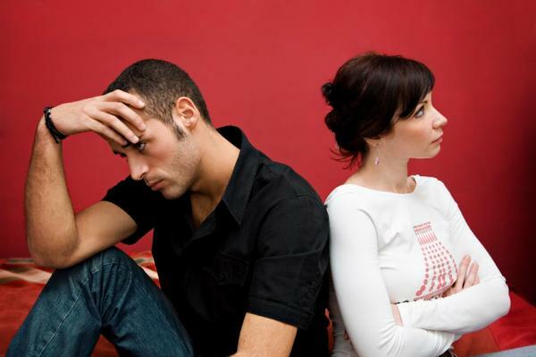 Bagaimana cara memercayai pasangan Anda jika dia berbohong kepada Anda?