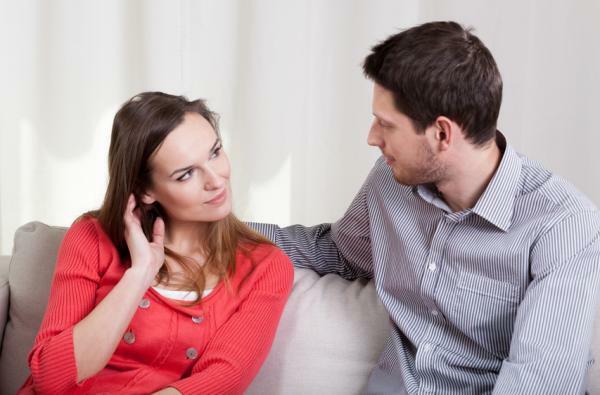 Hvordan forbedre kommunikasjonen i paret