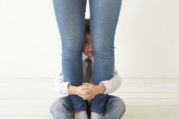 Ločitvena anksiozna motnja pri otrocih: simptomi in zdravljenje