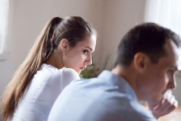Como superar a infidelidade emocional - Como lidar com a infidelidade emocional