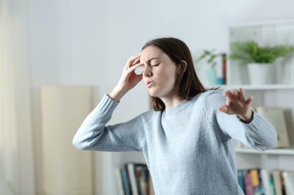 Tontura devido ao estresse: sintomas, causas, duração e tratamento