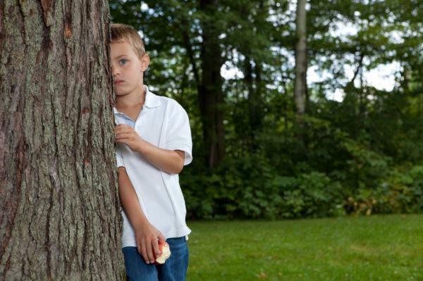 Как да помогнем на срамежливо и несигурно дете - Какво е срамежливост?