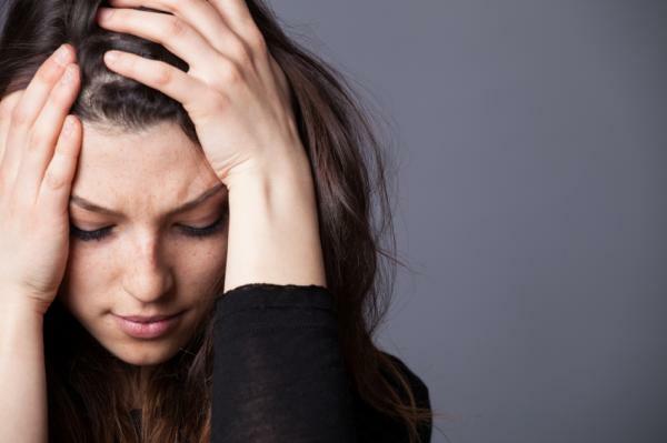 Posttraumatisk stresslidelse: Årsager, symptomer og behandling - Posttraumatisk stresslidelse: Symptomer