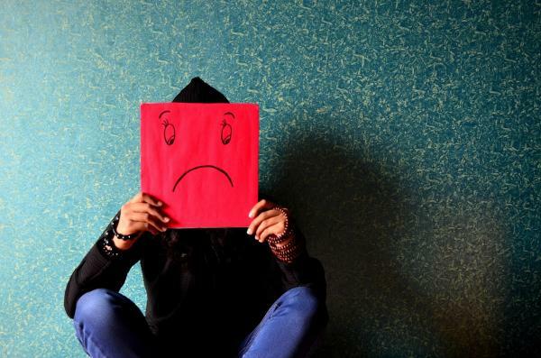 Kako vedeti, ali imam depresijo ali tesnobo - kaj storiti, če imam anksioznost in depresijo?