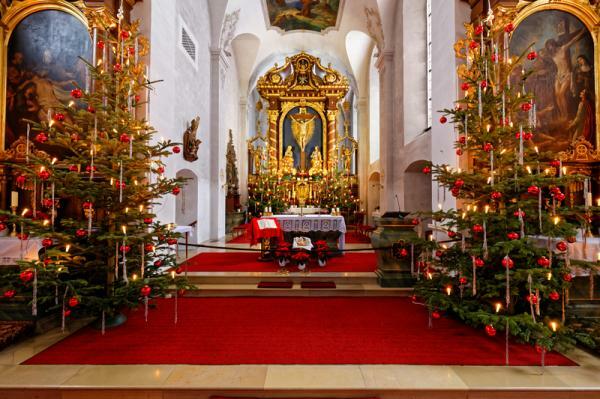 Planos para fazer a dois no Natal - Ir à igreja