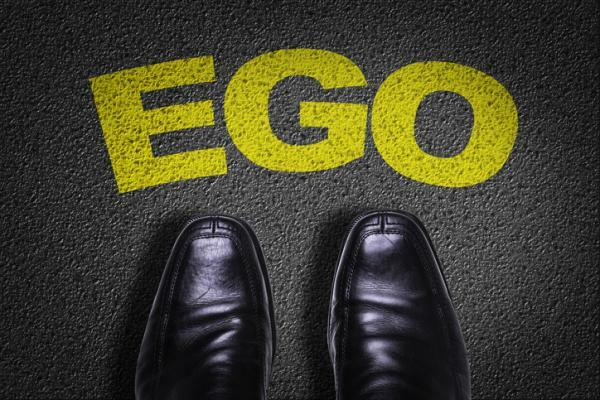 Positiv og negativ egoisme: definisjon og eksempler