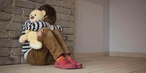 Dejavniki samomorilnega tveganja v otroštvu