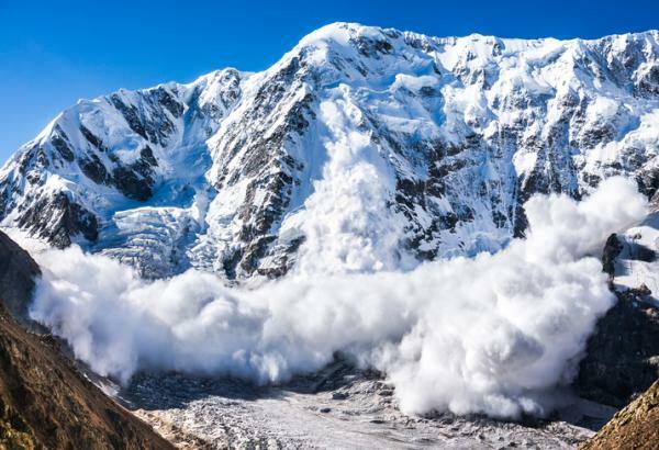 Какво означава да сънуваш сняг - Значение на сънуване на сняг в планината