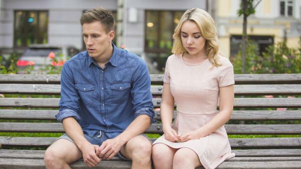 8 Ways to Stop Talking to Someone Without Hurting Them