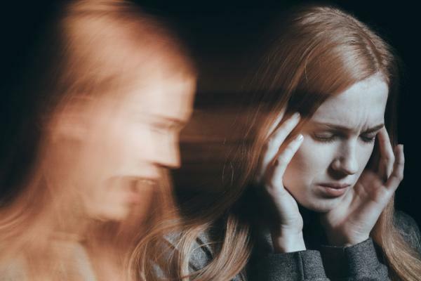 DÉPRESSION PSYCHOTIQUE: qu'est-ce que c'est, symptômes, causes et traitement